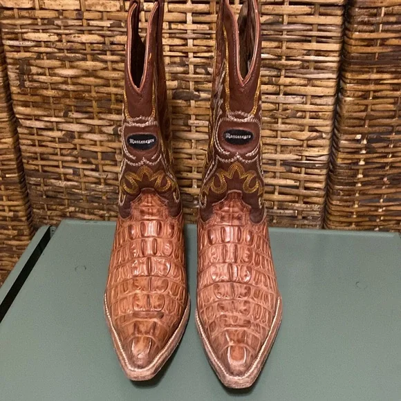 vintage Montenegro tan brown cowboy boots crocodile leather 22 1/2 ? With belt